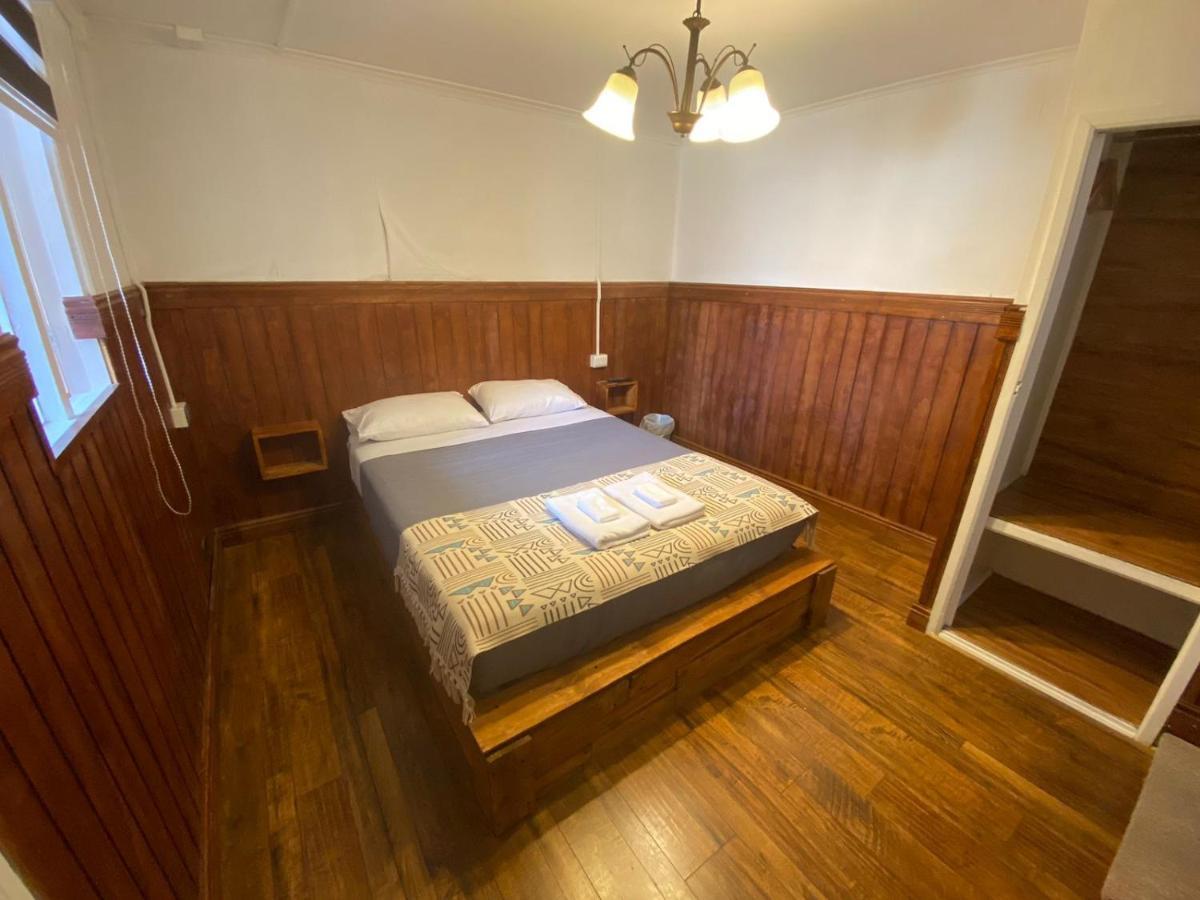 Hostal Ochen Punta Arenas Kültér fotó